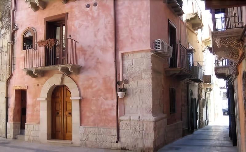 Antica Dimora San Girolamo Hotel Licata Luaran gambar